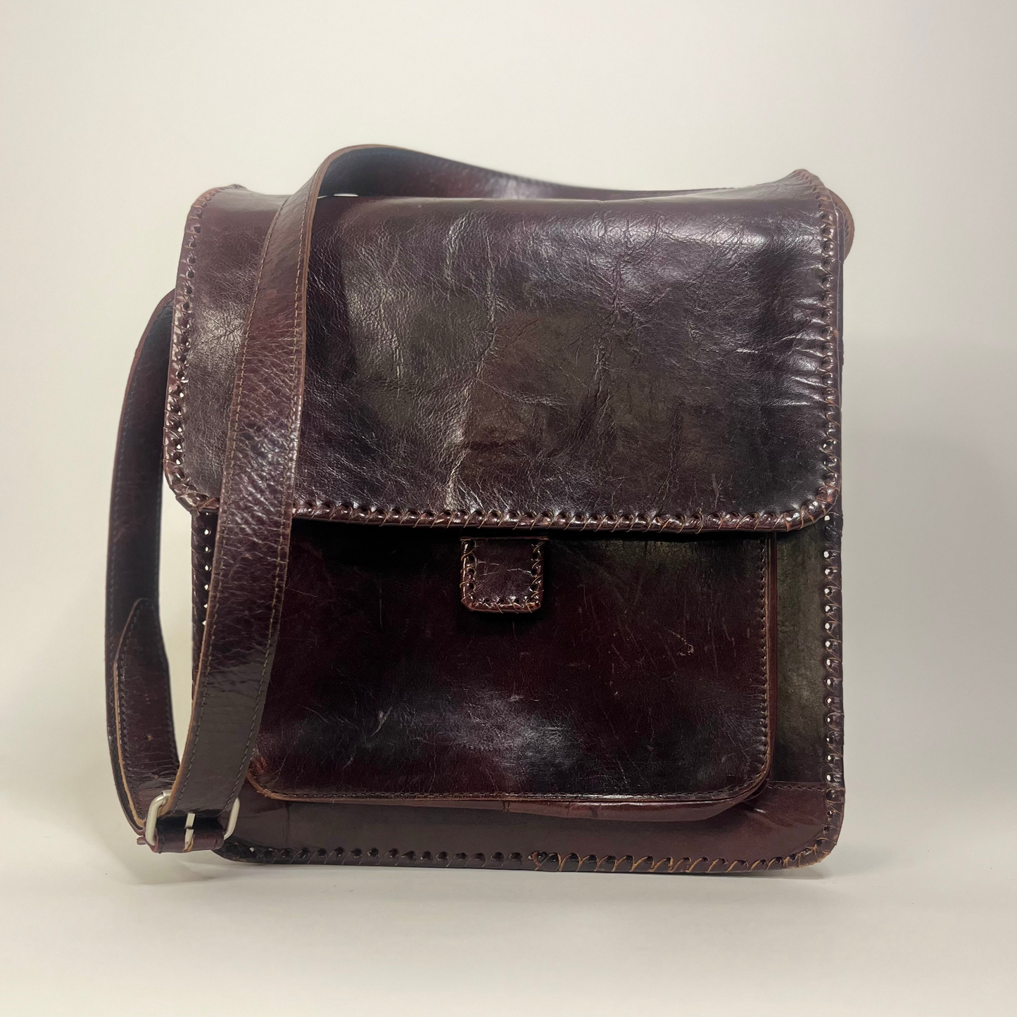 Wilsons Leather Messenger Crossbody